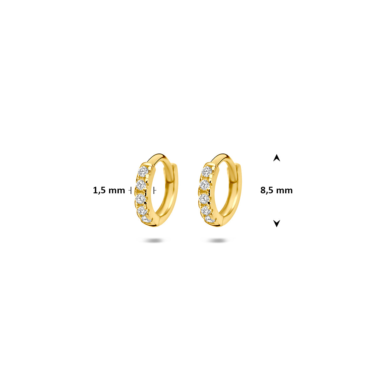 Gouden oorringen met zirkonia: afmetingen van de 14 karaat geelgouden klapoorringen met rij zirkonia, doorsnee 8,5 mm, 8,5 mm doorsnee.