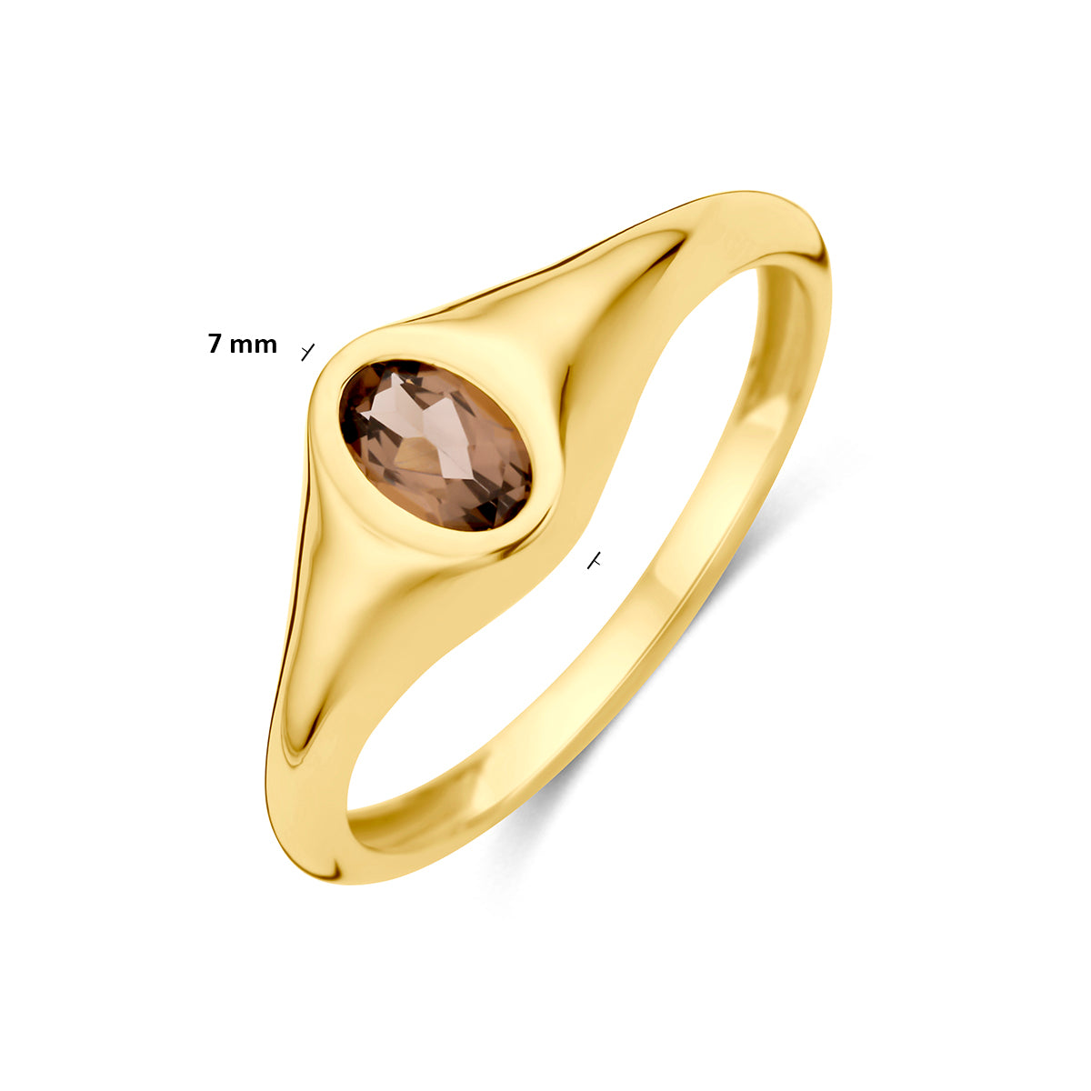 Rookkwarts ring: schuin bovenaanzicht met afmetingen van de 14 karaat geelgouden zegelring met rookkwarts, 7,0 mm breed.