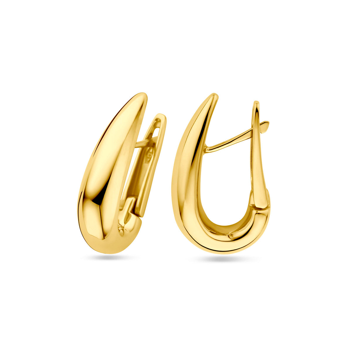 Voor- en zijaanzicht van de gouden brede klapoorringen van 14 karaat.