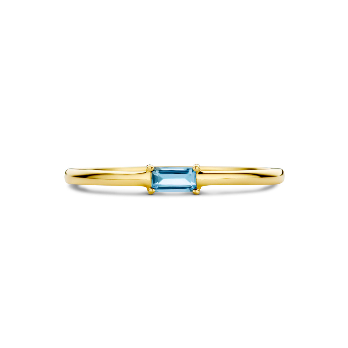 Bovenaanzicht van de gouden geboortesteen ring maart met aquamarijn van 14 karaat.