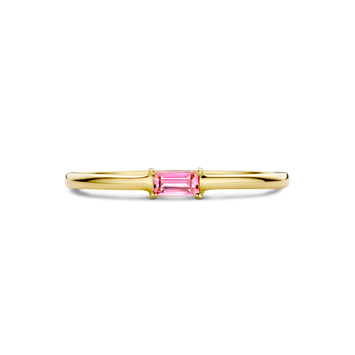 Bovenaanzicht van de gouden geboortesteen ring oktober met toermalijn van 14 karaat.