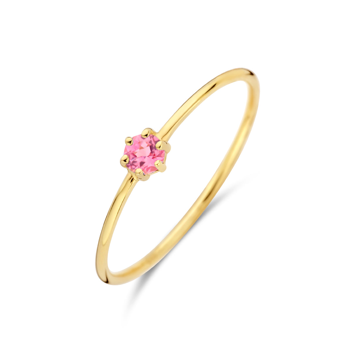 Schuin bovenaanzicht van de gouden geboortesteen ring met roze toermalijn van 14 karaat.