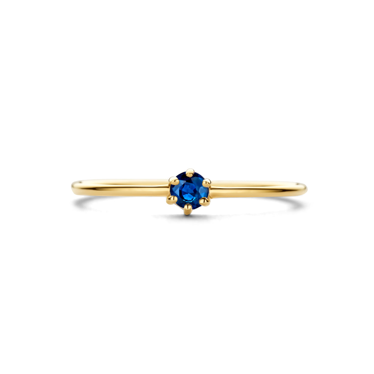 Bovenaanzicht van de gouden geboortesteen ring met saffier van 14 karaat.