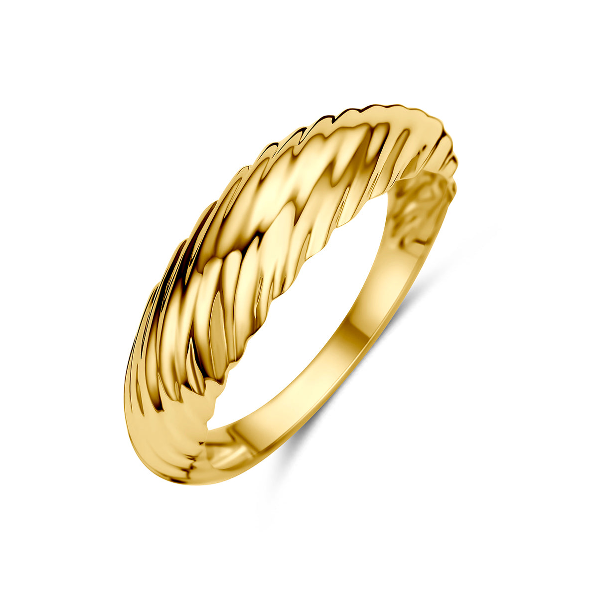 Schuin bovenaanzicht van de gouden gedraaide ring van 14 karaat.