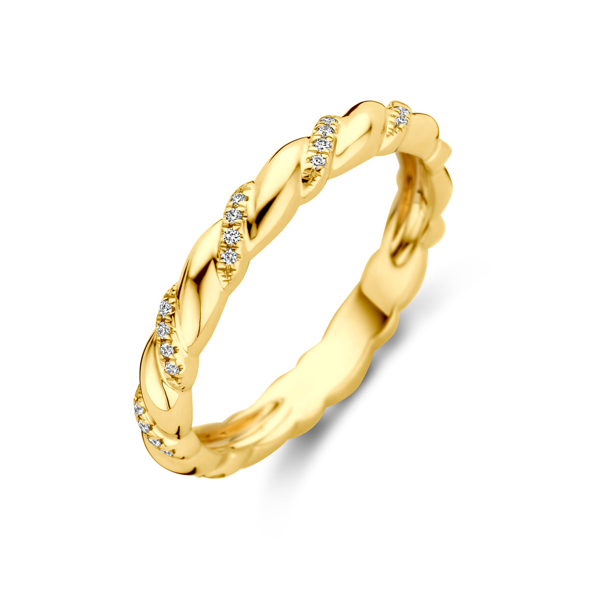 Schuin bovenaanzicht van de gouden gedraaide ring met diamant van 14 karaat.