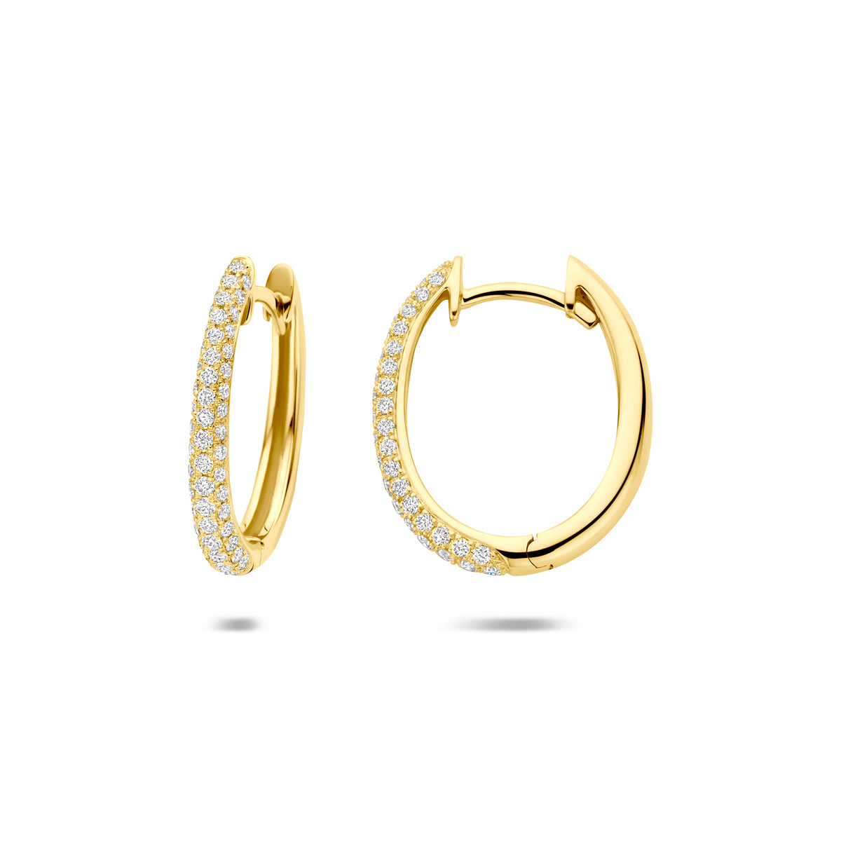 Voor- en zijaanzicht van de gouden klapoorringen met diamant van 14 karaat.