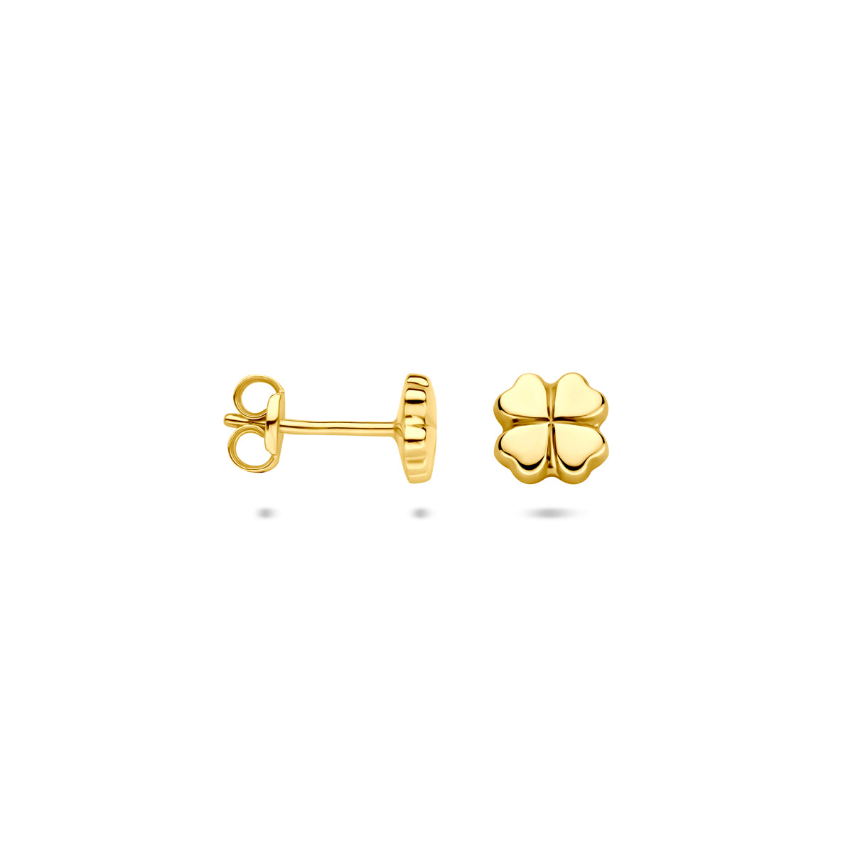 Voor- en zijaanzicht van de gouden klavertje oorknopjes van 14 karaat.