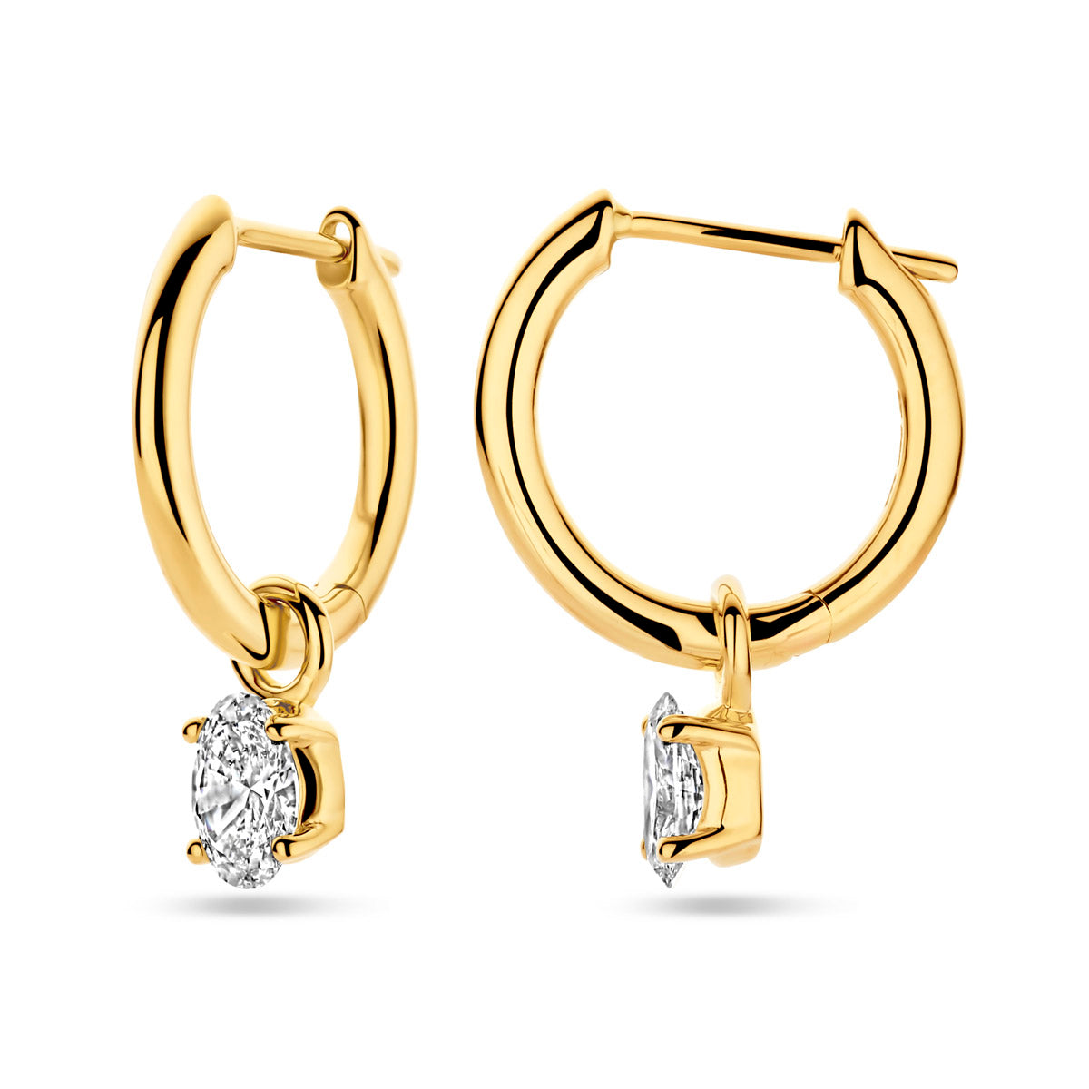 Voor- en zijaanzicht van de gouden klapoorringen met ovale lab grown diamant van 14 karaat.