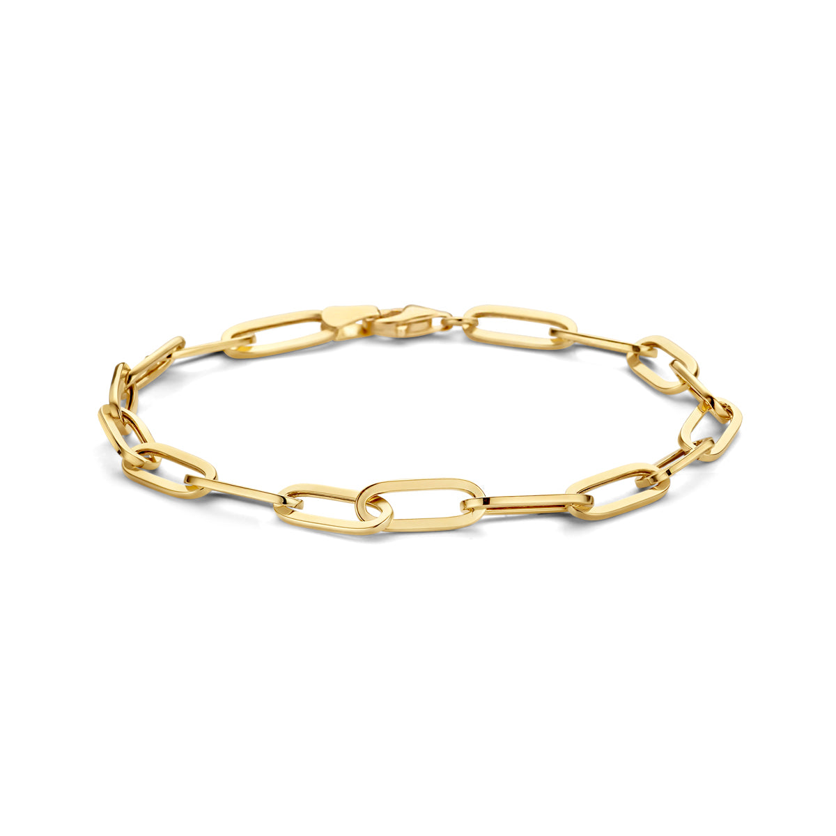 Vooraanzicht van de gouden paperclip armband van 14 karaat.