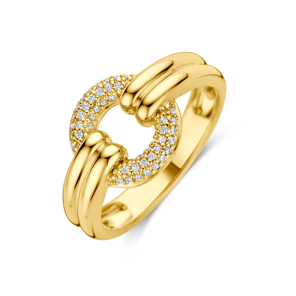 Schuin bovenaanzicht van de 14 karaat gouden ring met diamant 0,13 ct, 12 mm breed.