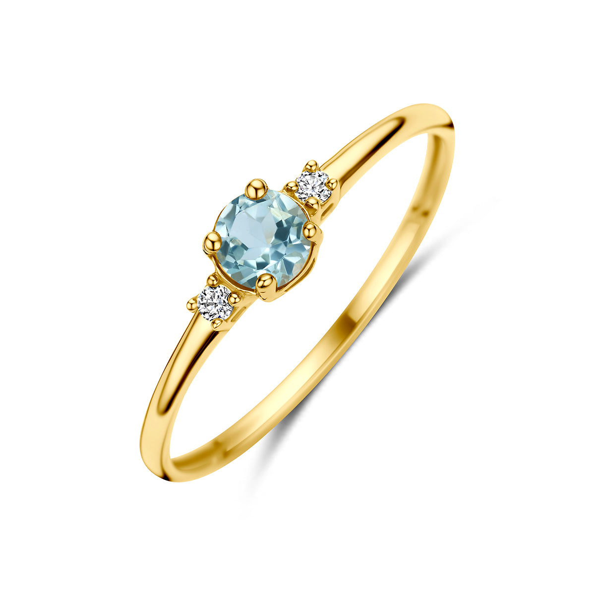 Schuin bovenaanzicht van de gouden ring met blauwe topaas en zirkonia van 14 karaat.