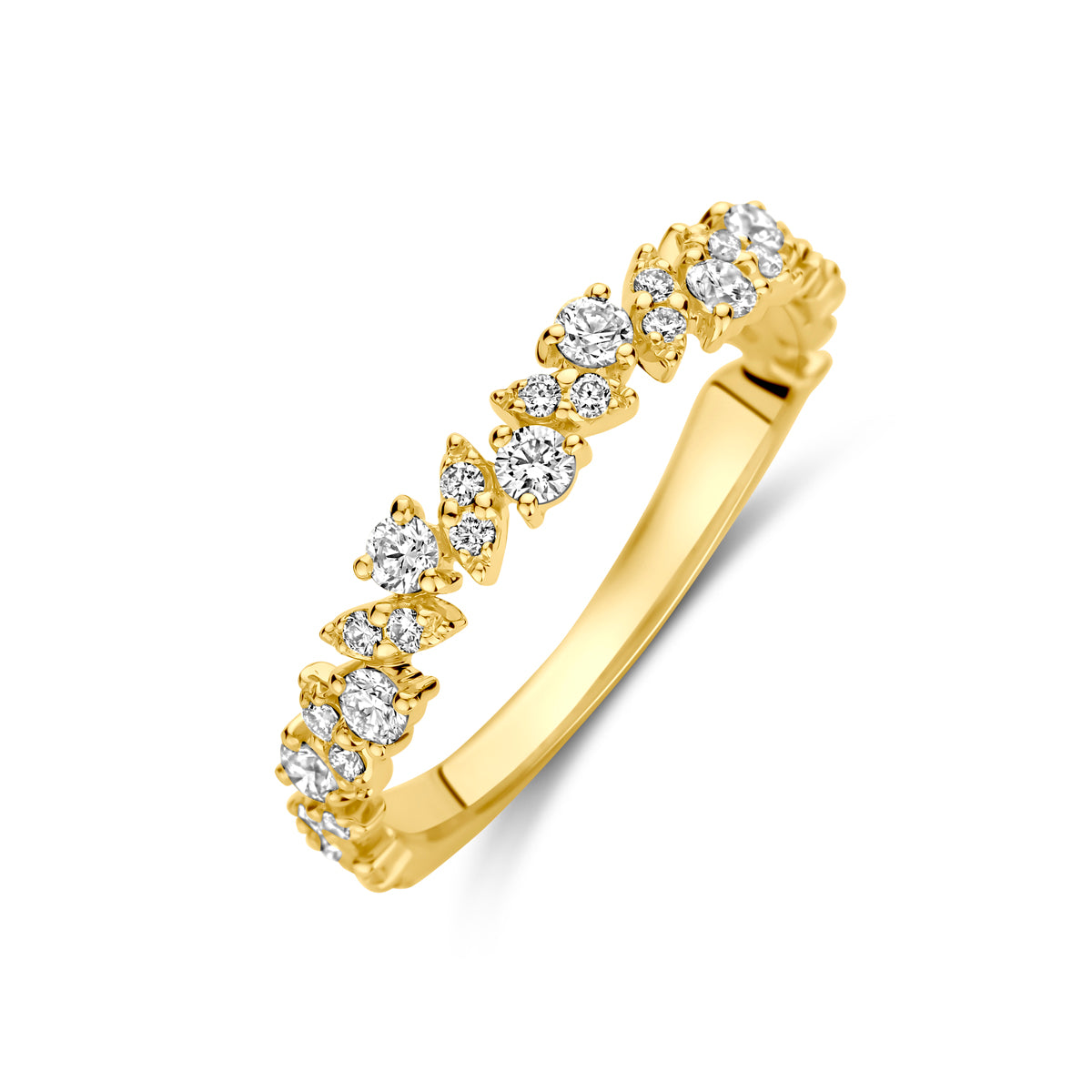 Schuin bovenaanzicht van de gouden ring met diamant van 14 karaat.