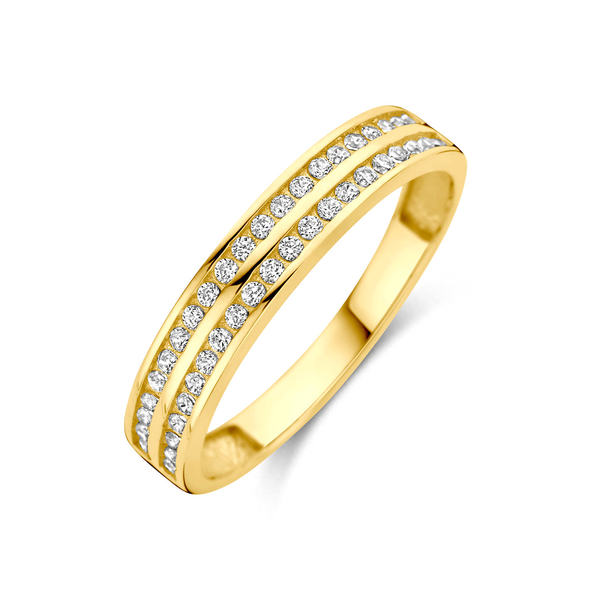 Schuin bovenaanzicht van de gouden ring met rij zirkonia van 14 karaat.