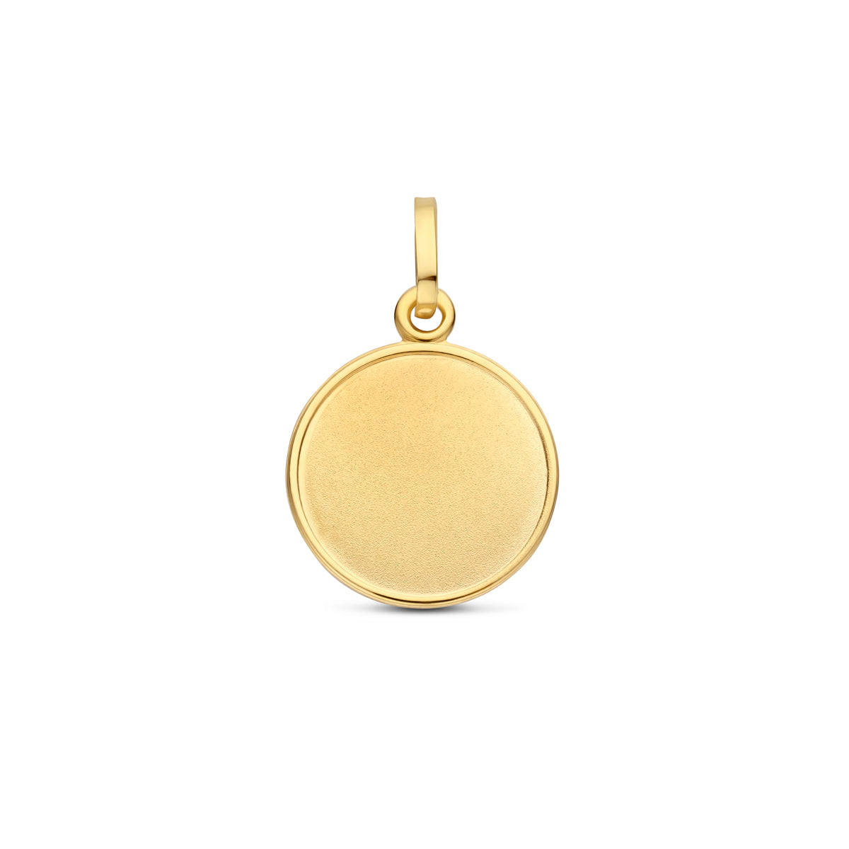 Vooraanzicht van de gouden ronde graveerhanger van 14 karaat.