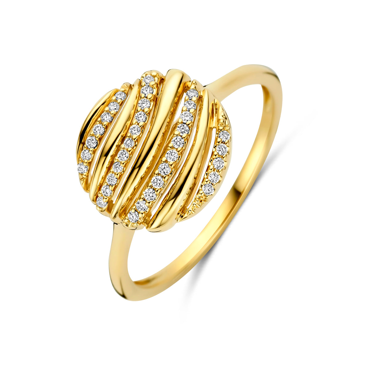 Schuin bovenaanzicht van de gouden ring met diamant van 14 karaat.
