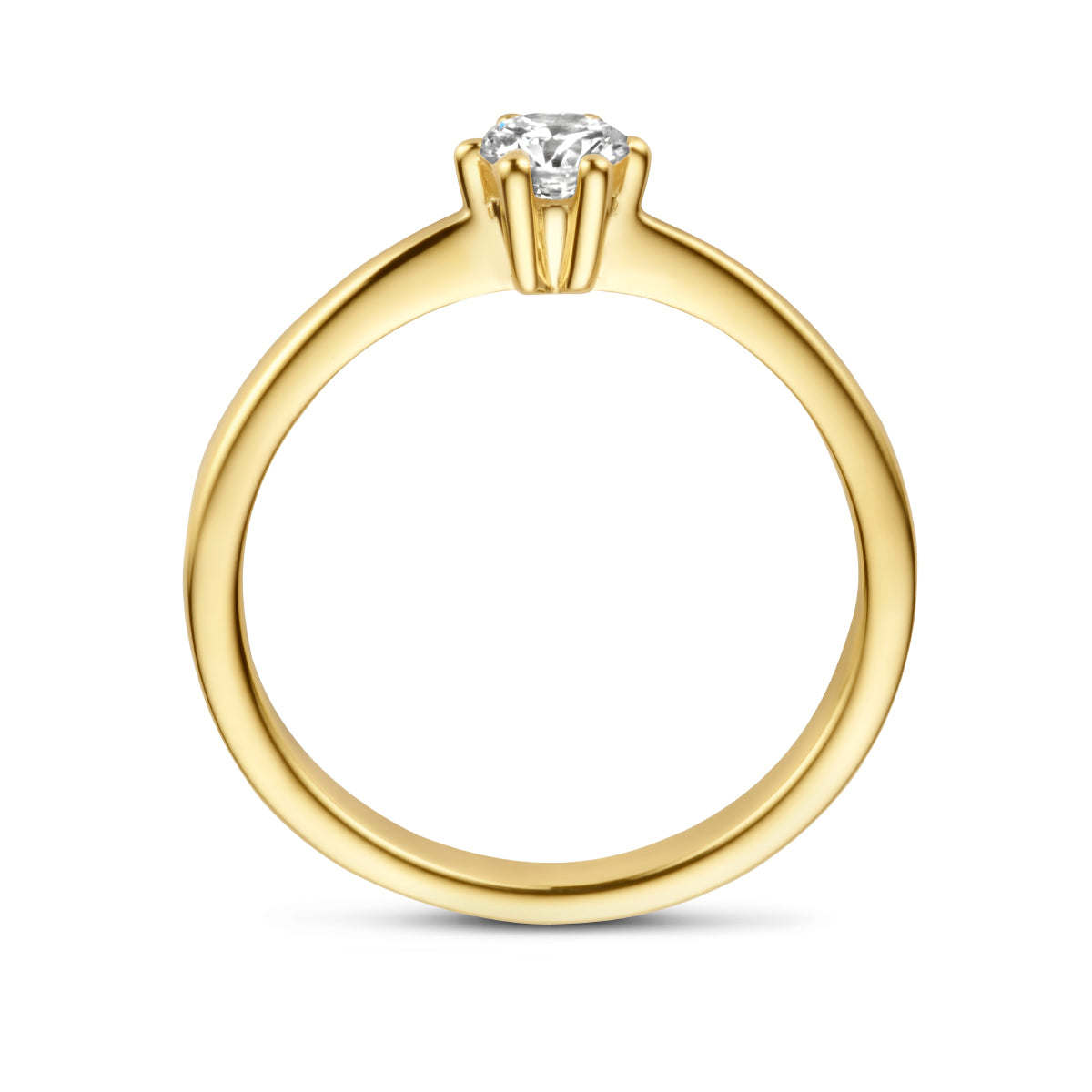 Model draagt de gouden solitair ring met diamant van 14 karaat aan de hand.