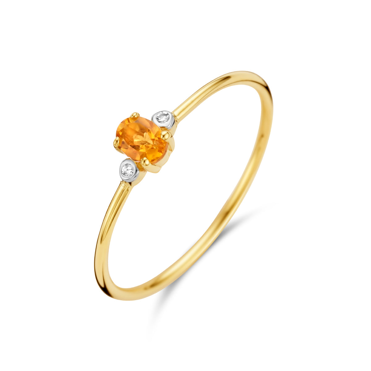 Schuin bovenaanzicht van de gouden trilogie ring met citrien en diamant van 14 karaat.