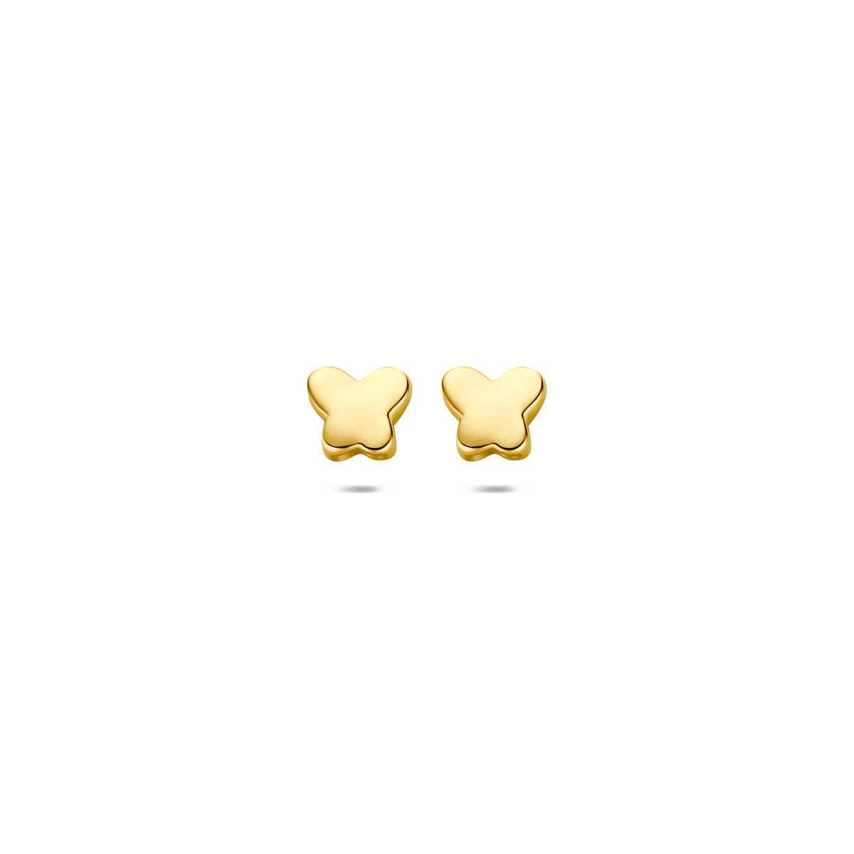 Vooraanzicht van de gouden vlinder oorknopjes van 14 karaat.