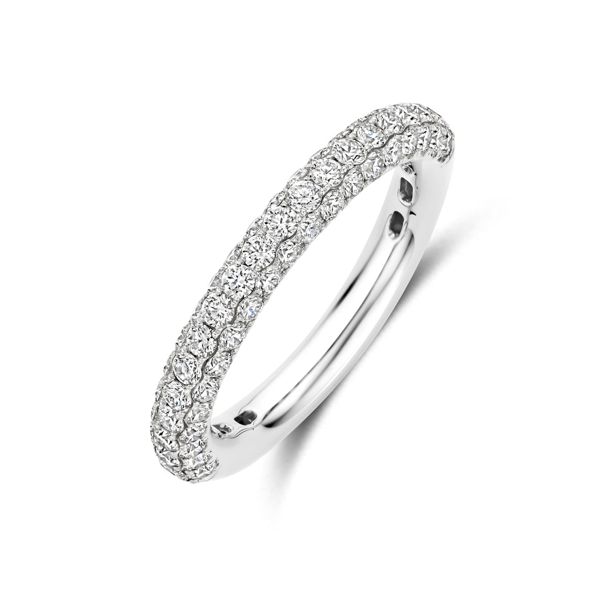 Schuin bovenaanzicht van de witgouden ring met diamant van 14 karaat.