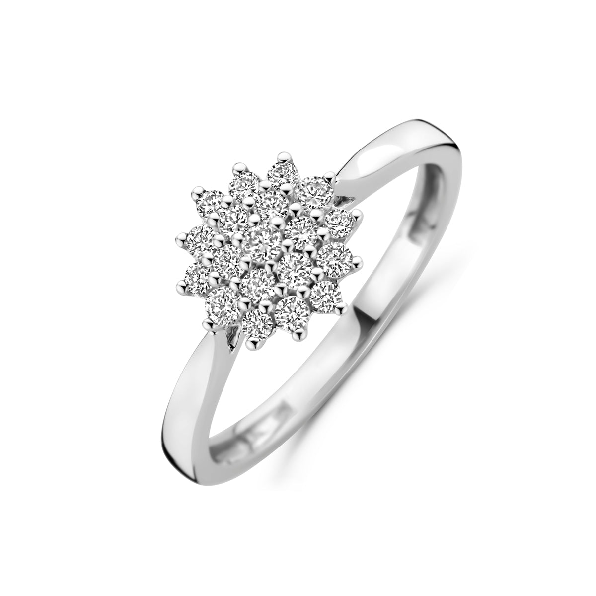 Schuin bovenaanzicht van de witgouden ring met lab grown diamant van 14 karaat.