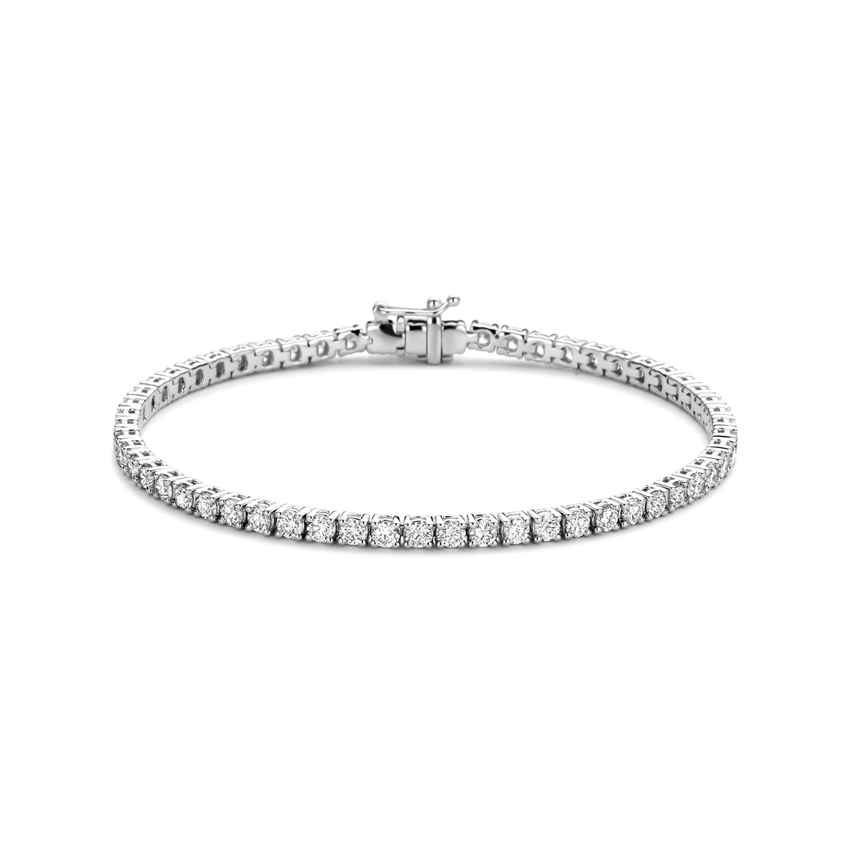 Vooraanzicht van de witgouden tennisarmband met lab grown diamant van 14 karaat.