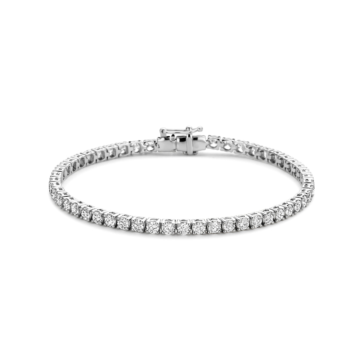 Vooraanzicht van de witgouden tennisarmband met lab grown diamant van 14 karaat.