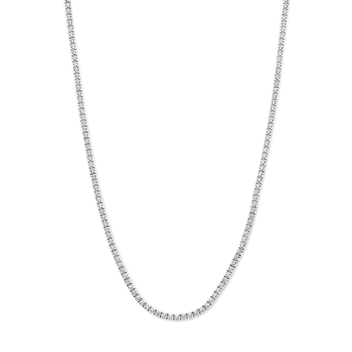 Vooraanzicht van de witgouden tennisketting met lab grown diamant van 14 karaat.