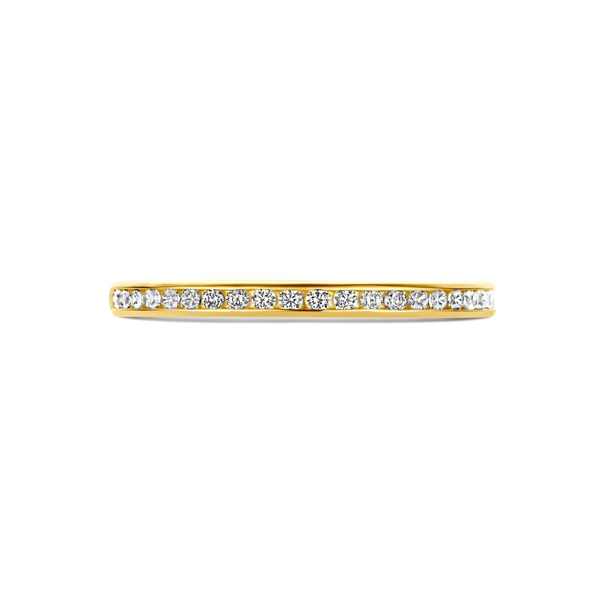 Bovenaanzicht van de geelgouden Nell ring, tonend de doorlopende rij zirkonia's over de breedte van 2 mm.