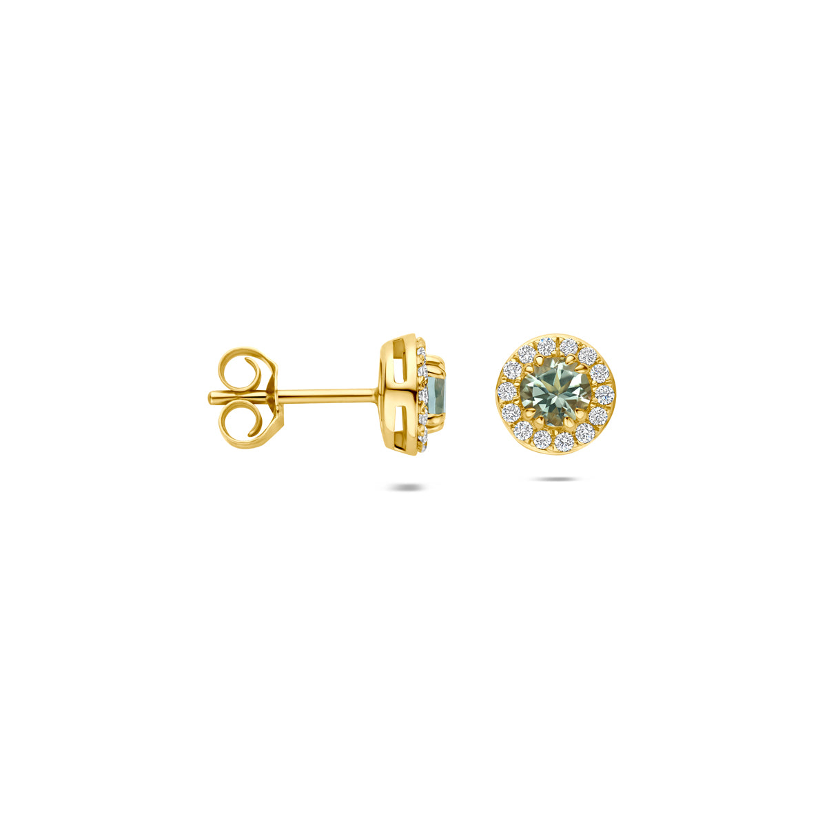 Voor- en zijaanzicht van de 14 karaat gouden halo oorknoppen groene amethist met lab diamant 0,16 ct, met één oorbel van opzij zodat de sluiting zichtbaar is.