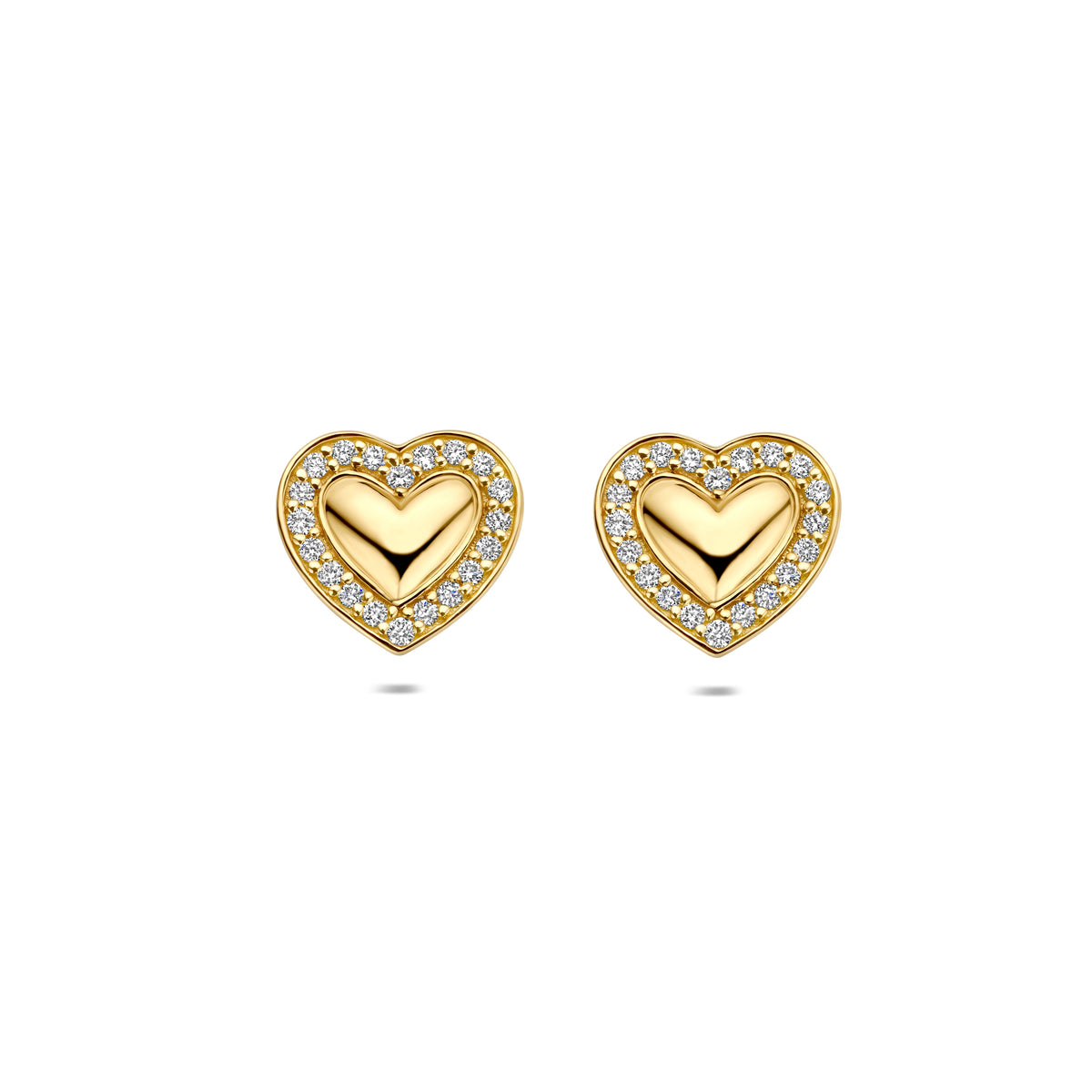 Vooraanzicht van de 14 karaat gouden hartjes oorknoppen lab diamant 0,20 ct, 9 mm hoog en 10 mm breed.