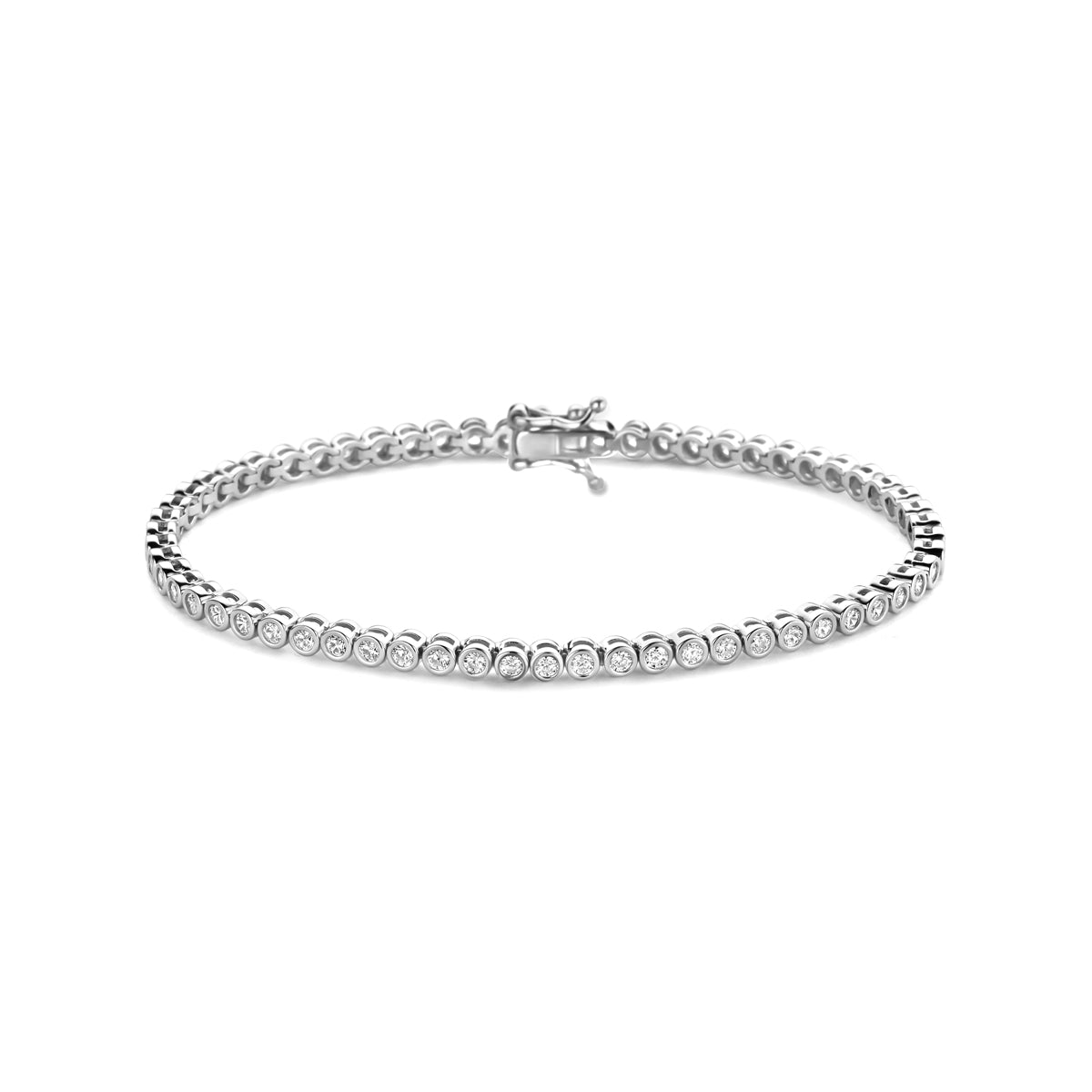 Vooraanzicht van de 925 gerhodineerd zilveren tennisarmband met zirkonia van 3 mm, verkrijgbaar in diverse lengtes.
