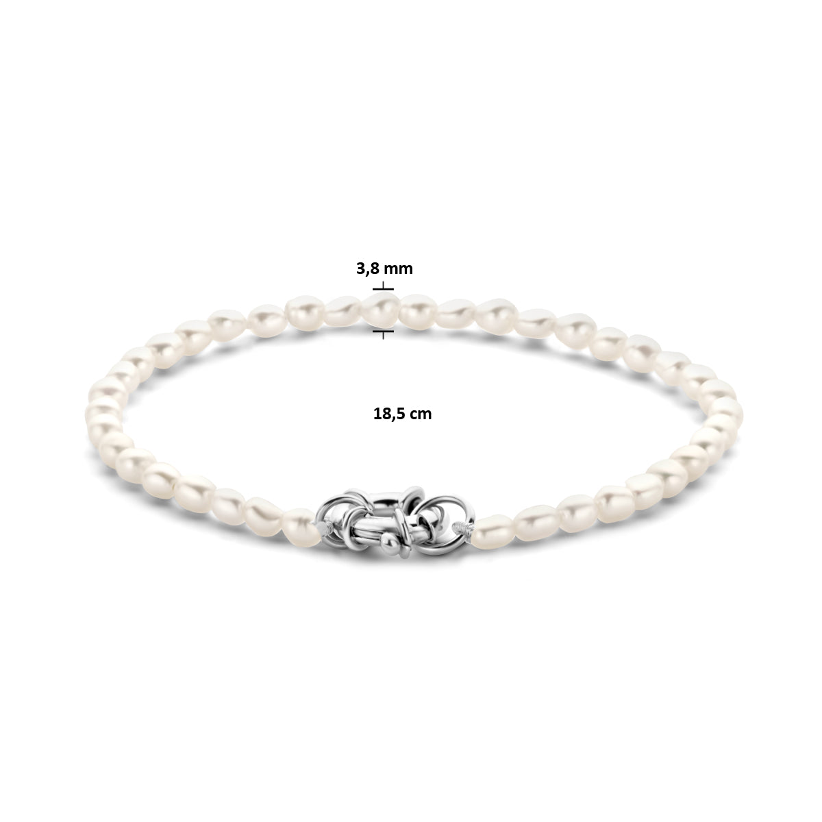 Afmetingen van de zilveren armband met parels: 18,5 cm lang, parels 3,8 mm.