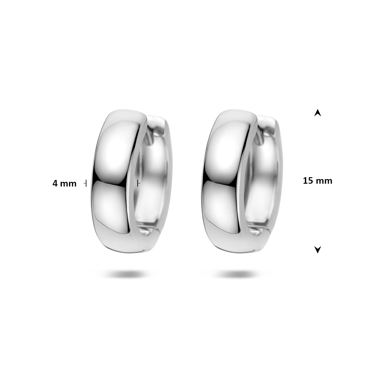 Zilveren creolen: afmetingen van de 925 gerhodineerd zilveren brede klapoorringen, 15,0 mm doorsnee en 4,0 mm breed.