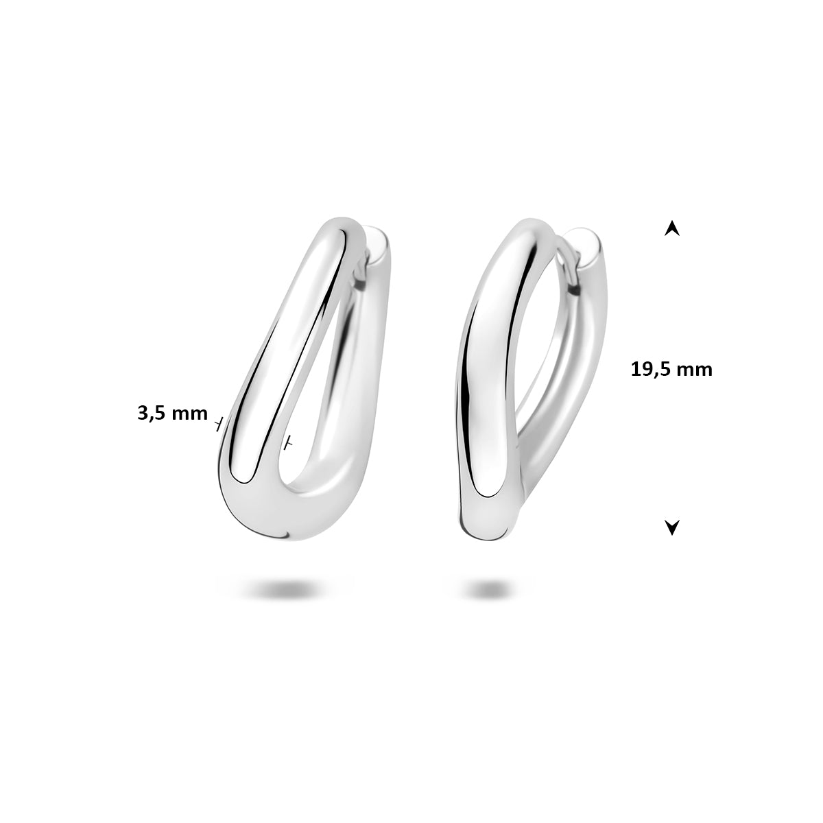 Zilveren creolen: afmetingen van de gerhodineerd zilveren langwerpige klapoorringen, 19,5 mm hoog en 3,5 mm breed.