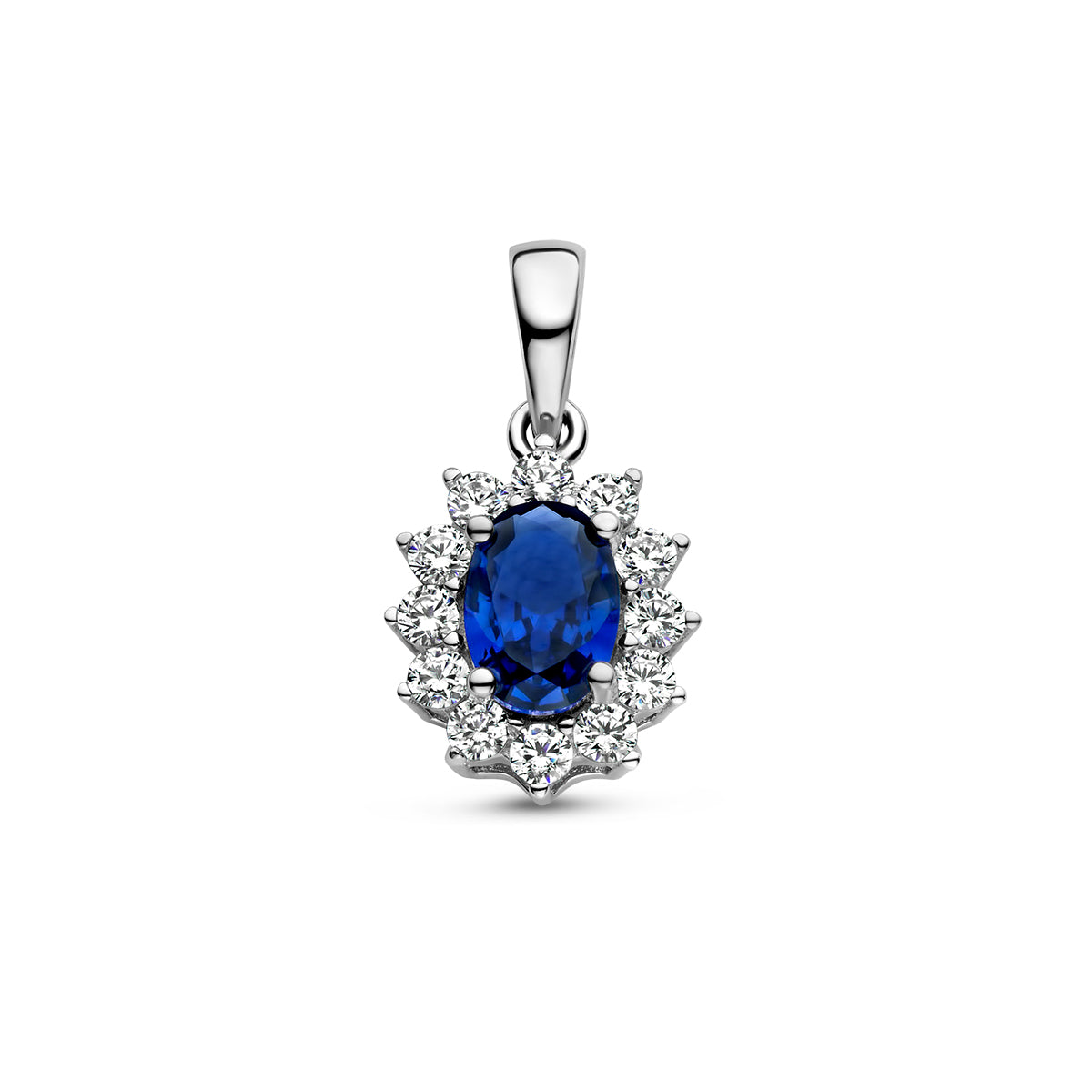 Vooraanzicht van de 925 gerhodineerd zilveren halo hanger met blauwe zirkonia, 19 mm hoog en 10 mm breed.