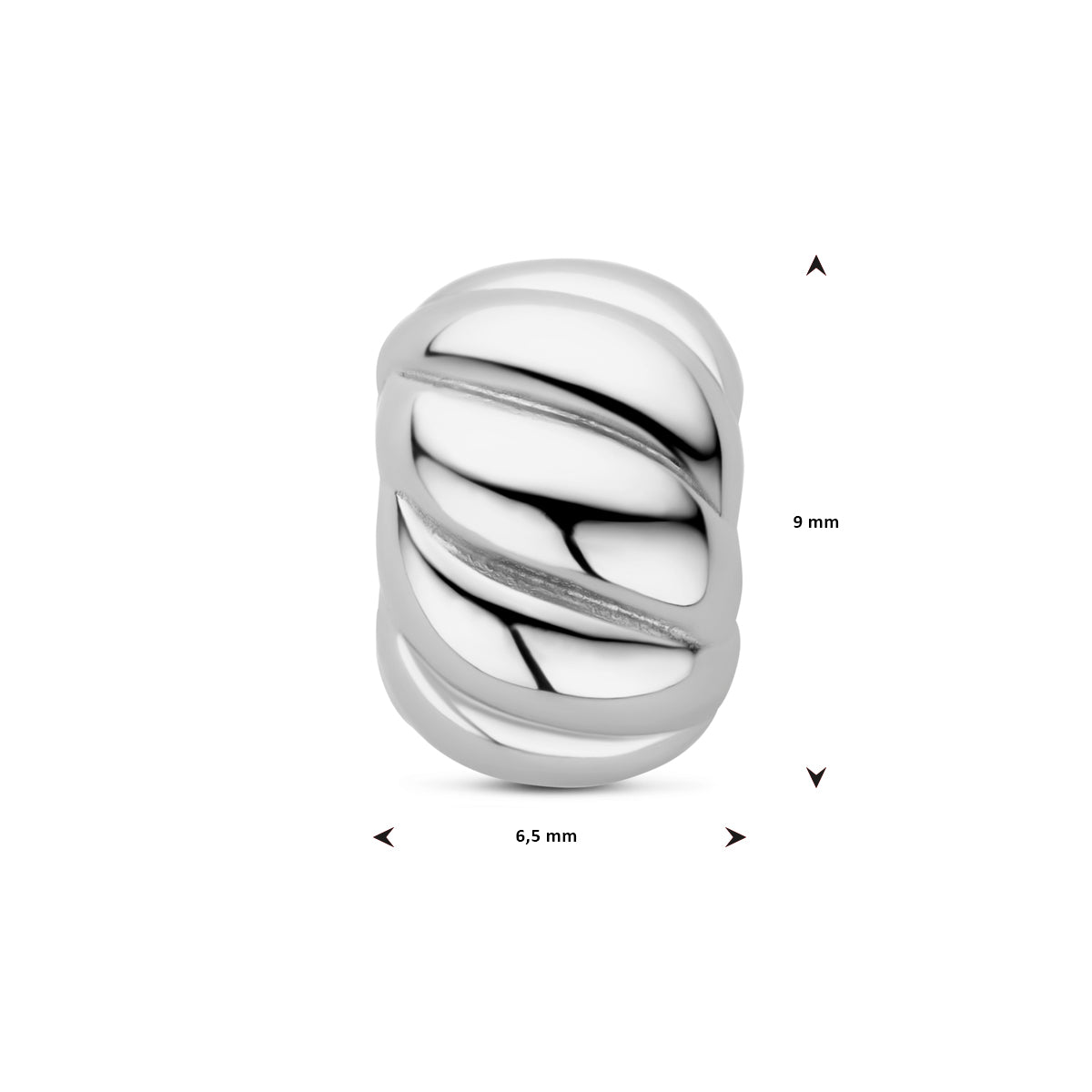 Afmetingen van het zilveren hangertje voor ketting: 9 mm doorsnee en 6,5 mm breed, binnenmaat 4 mm.