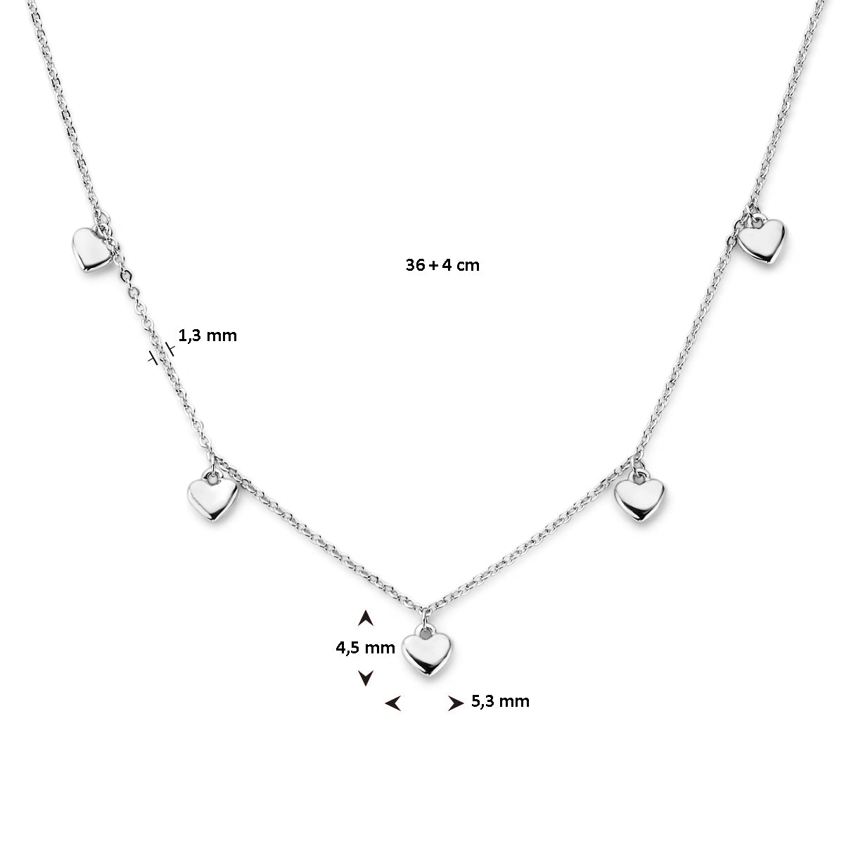 Afmetingen van de zilveren kinderketting met hartjes: draaglengte 36 tot 40 cm, hartjes 4,5 x 5,3 mm.