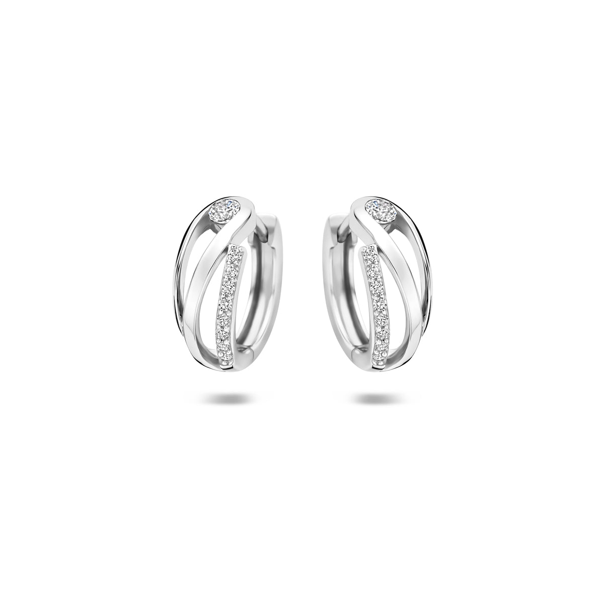 Vooraanzicht van de 925 gerhodineerd zilveren klapoorringen met zirkonia, 12,5 mm hoog.