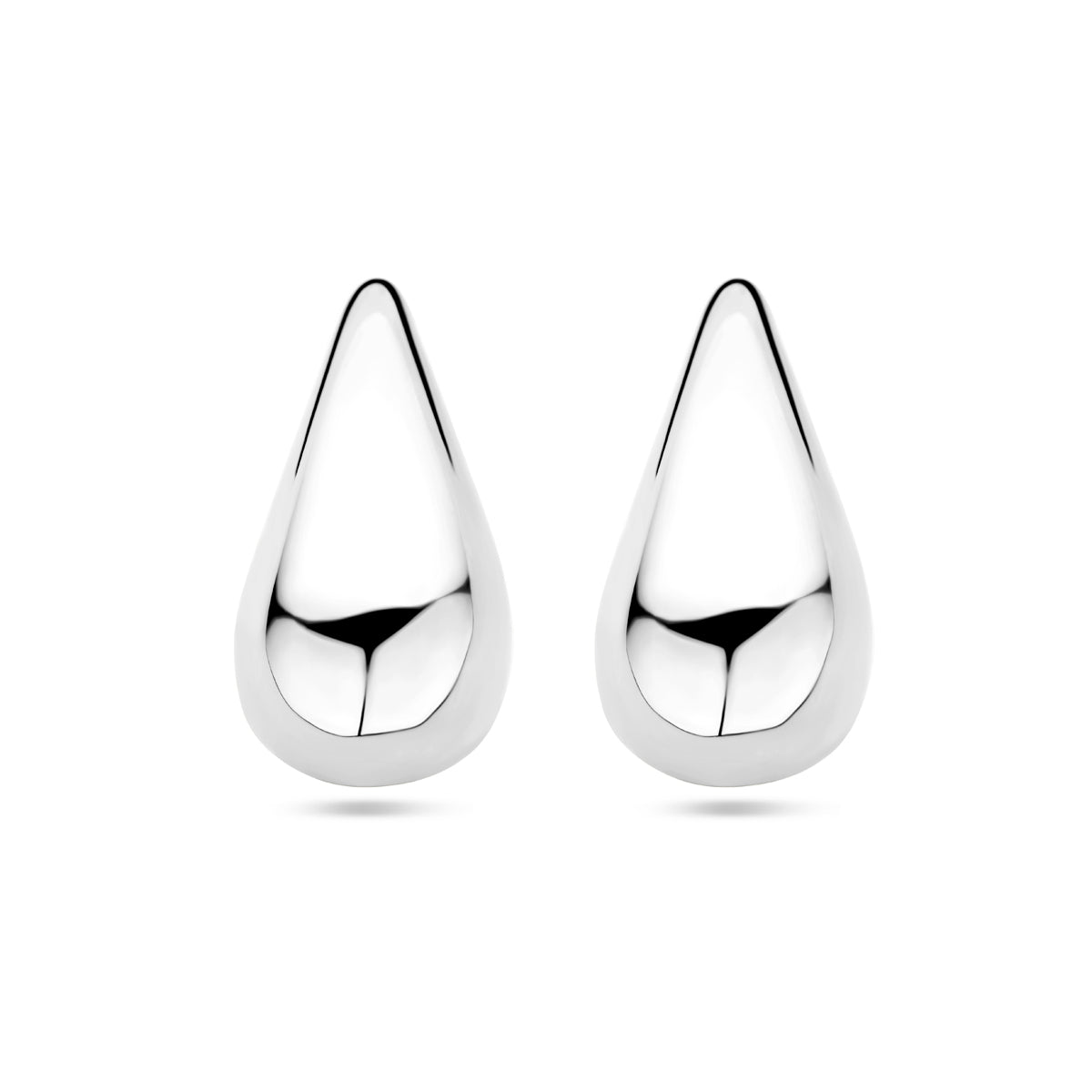 Vooraanzicht van de 925 gerhodineerd zilveren oorknoppen druppelvorm, 20 mm hoog en 10,5 mm breed.