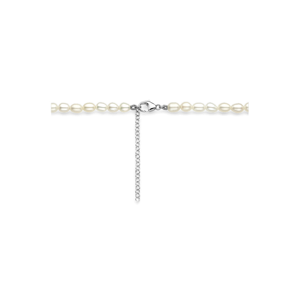 Sluiting van de zilveren parelketting.