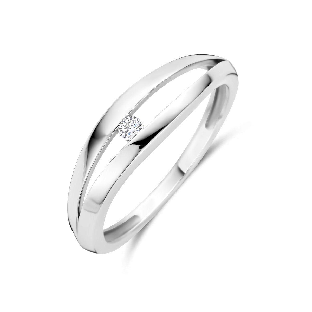 Schuin bovenaanzicht van de zilveren ring met lab grown diamant.