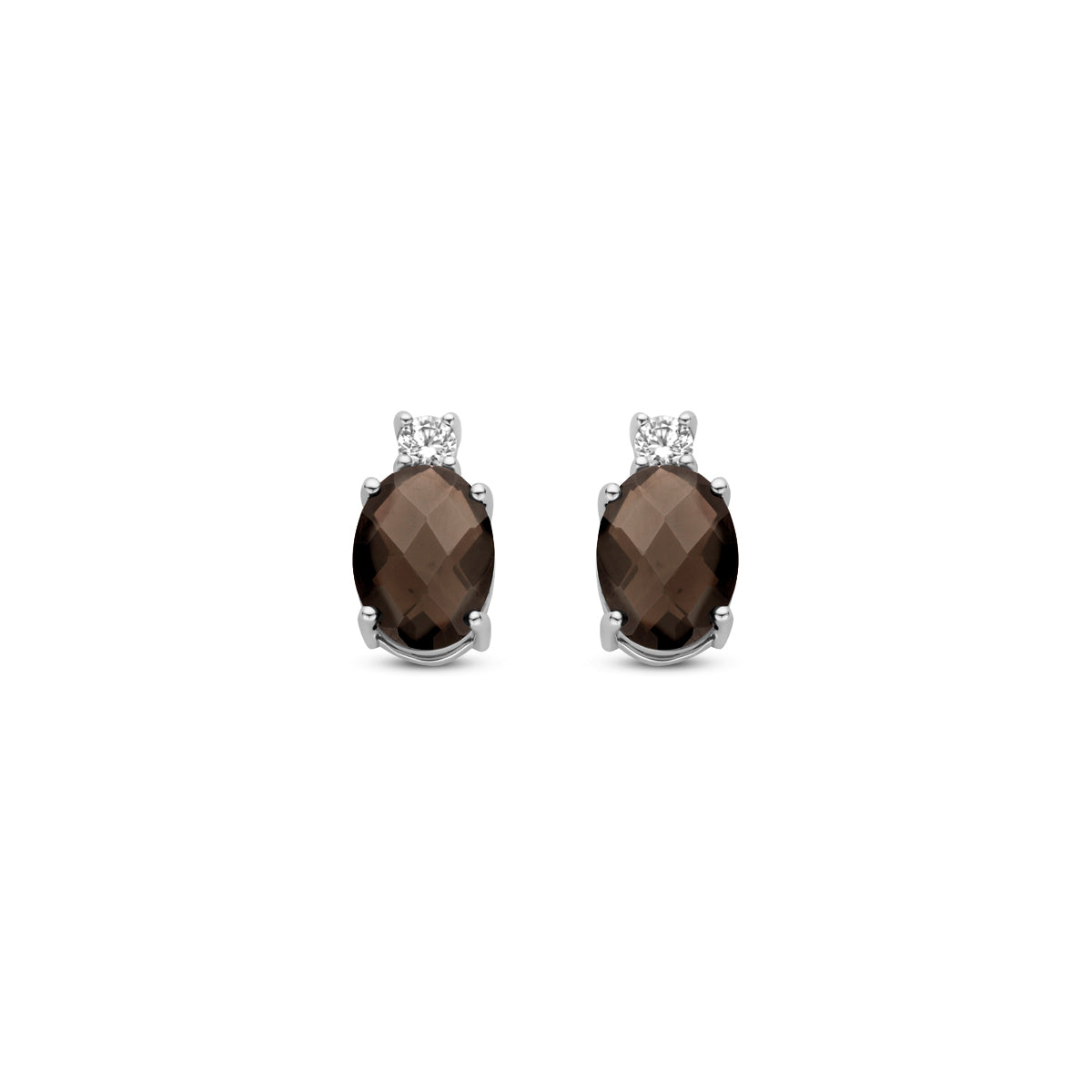 Vooraanzicht van de 925 gerhodineerd zilveren rookkwarts oorbellen met zirkonia, 10,5 mm hoog en 6 mm breed.