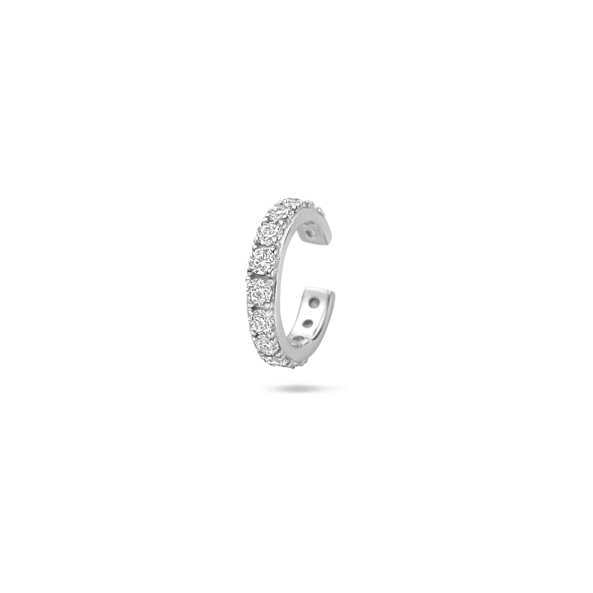 Vooraanzicht van de zilveren smalle ear cuff met zirkonia.