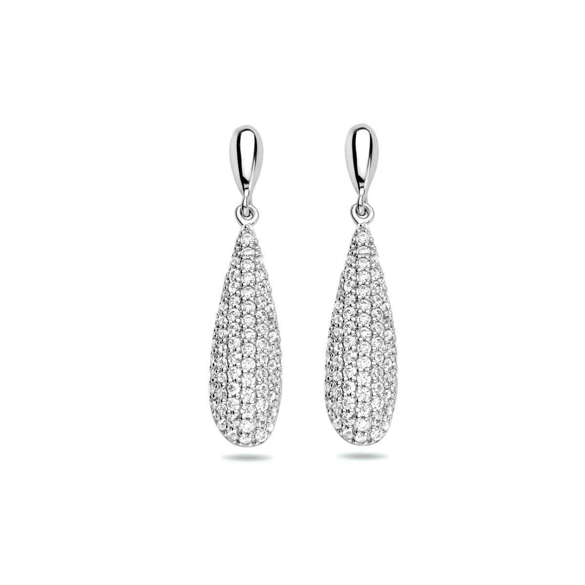 Vooraanzicht van de 925 gerhodineerd zilveren statement oorbellen pavé zirkonia, 32 mm hoog en 7 mm breed.