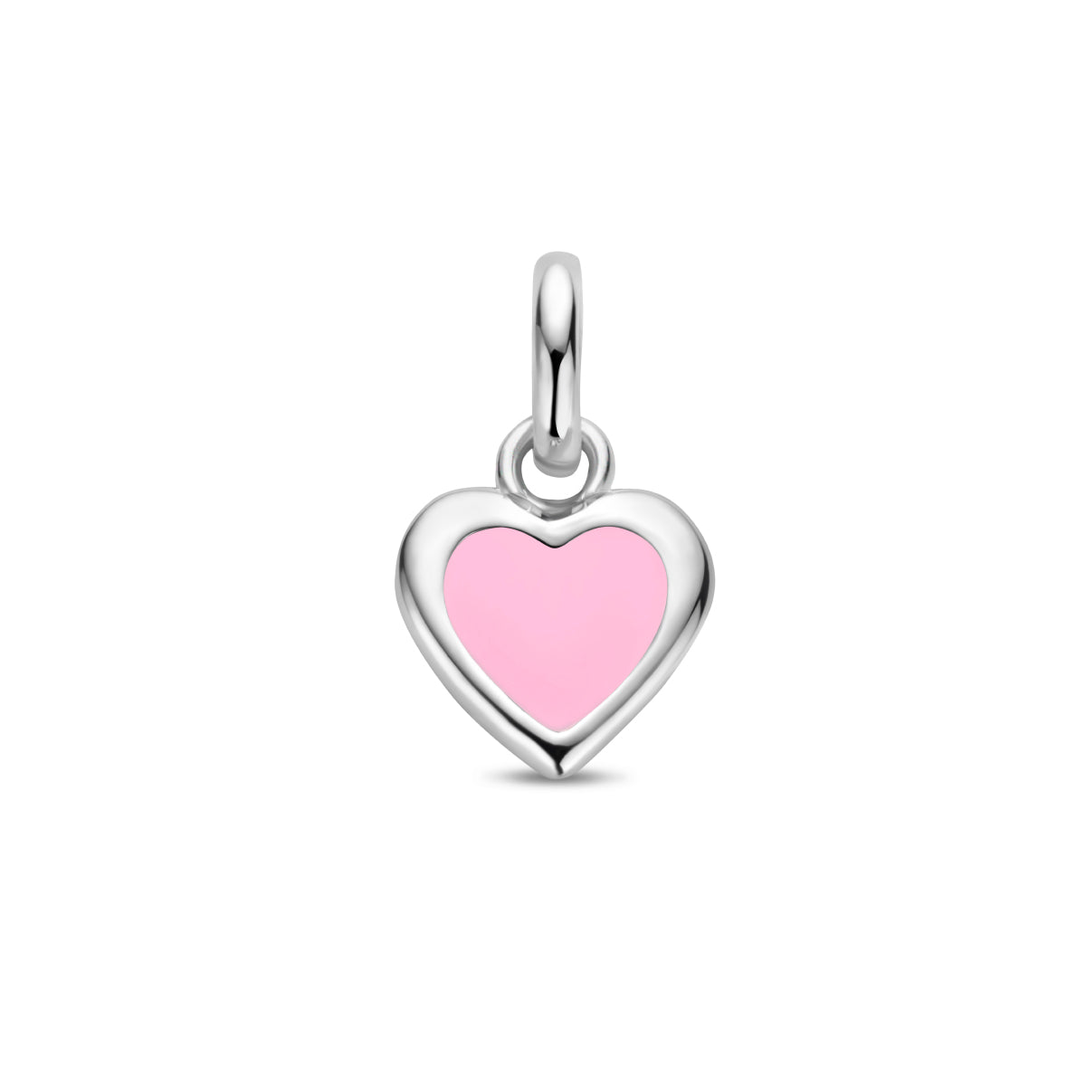 Vooraanzicht van het zilveren hartvormige hangertje met roze emaille.