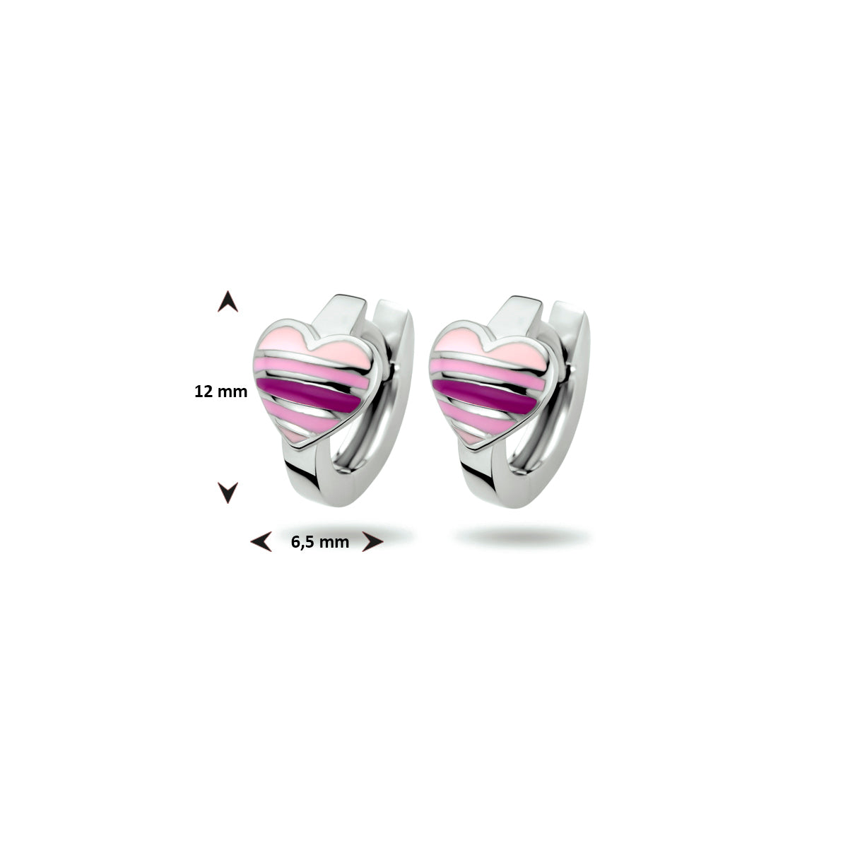 De zilveren 'Liva' klapoorringen met de afmetingen erbij gezet.