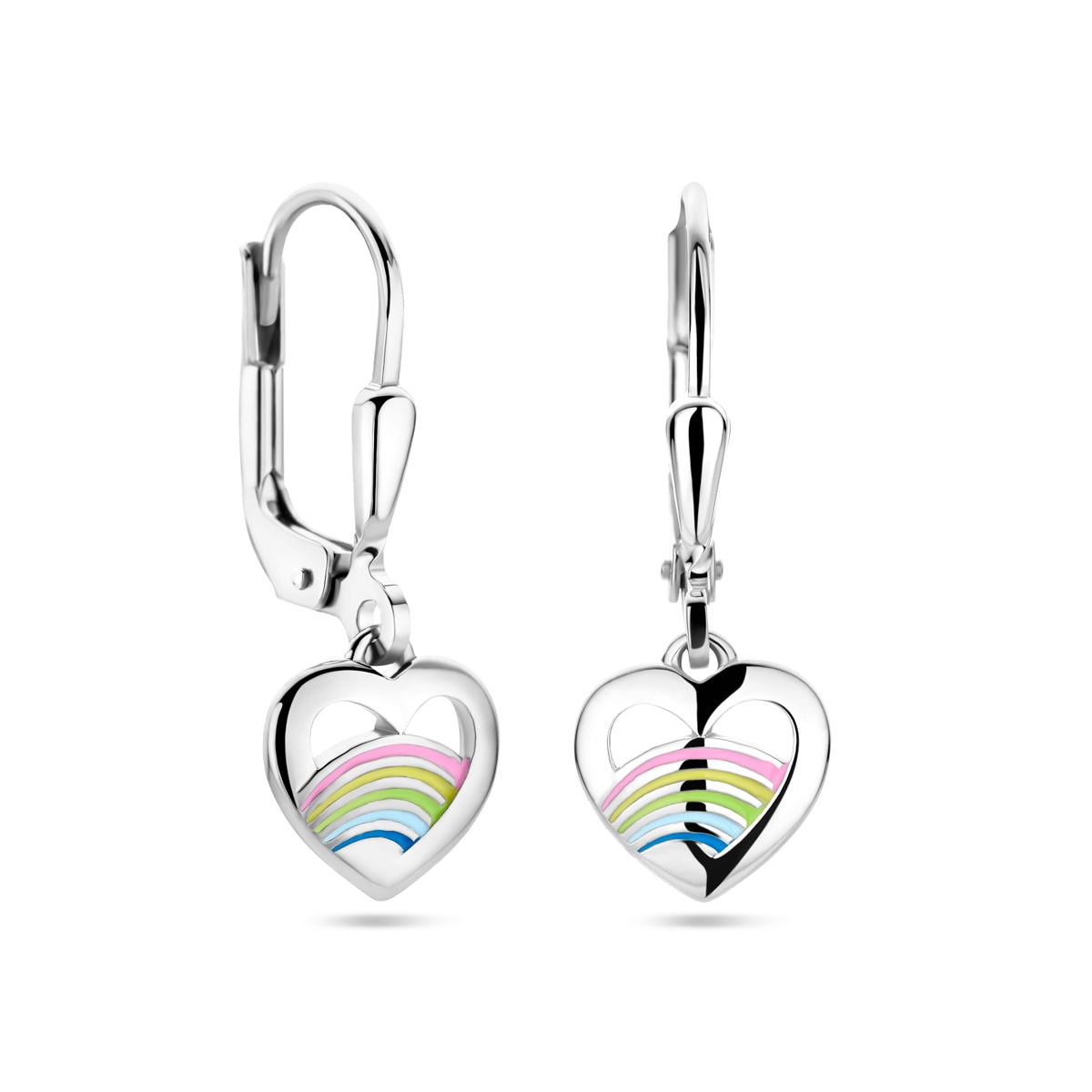 Close-up van de veilige brisuur sluiting en het regenboog emaille van de Leta oorbellen.