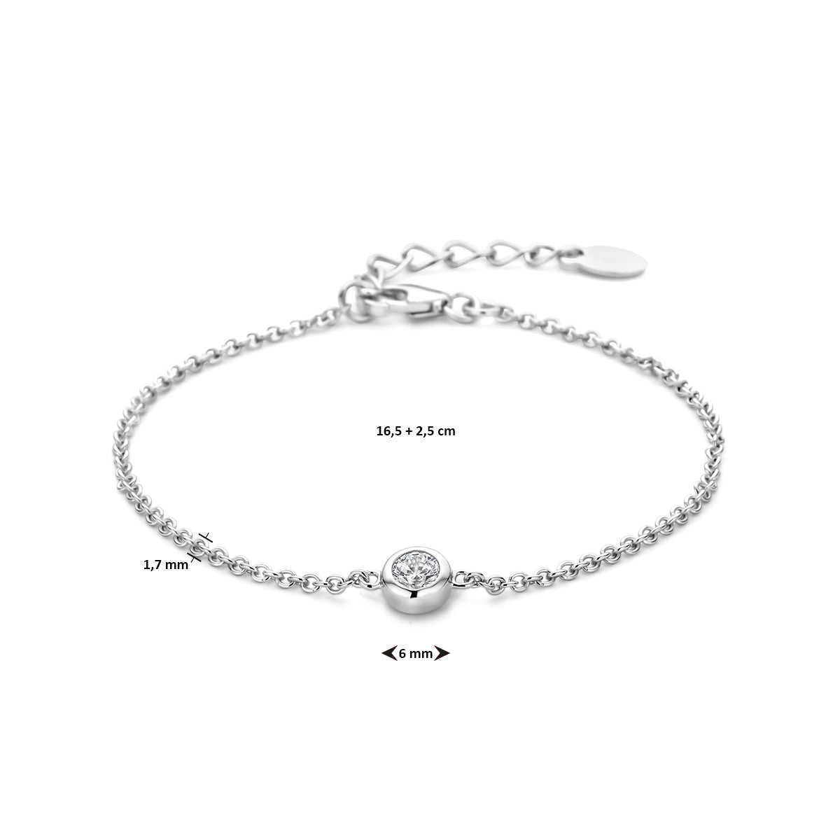 Productafbeelding van de 'Rhea' armband met technische weergave van de 6 mm steenmaat en de verstelbare lengte.