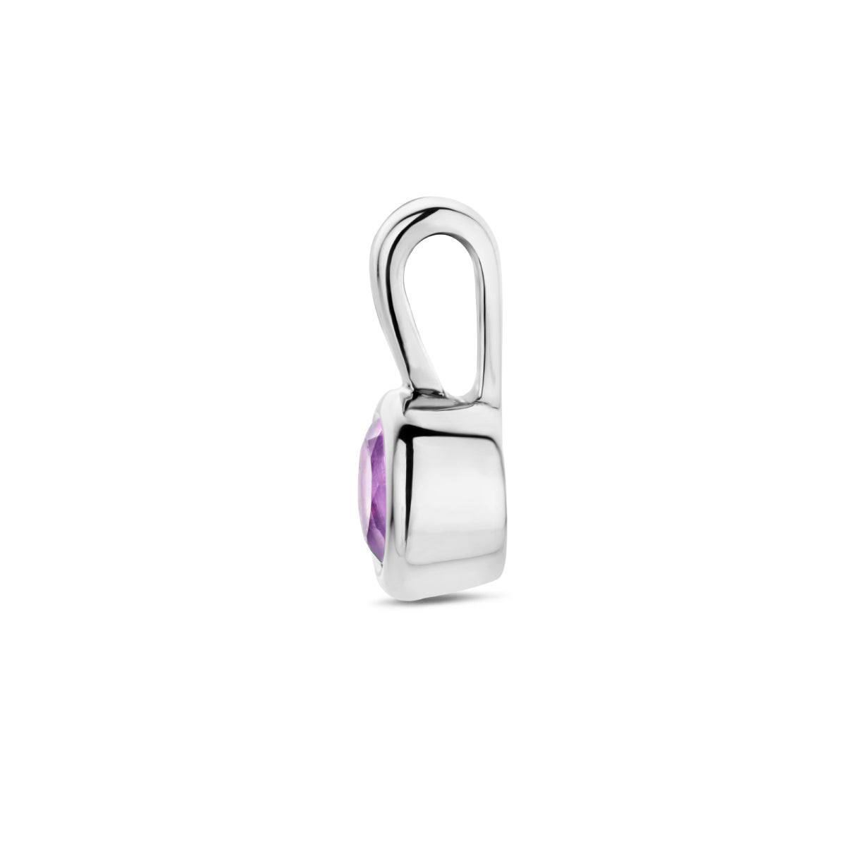 Zijaanzicht van de zilveren hanger met Amethist die de zetting toont.