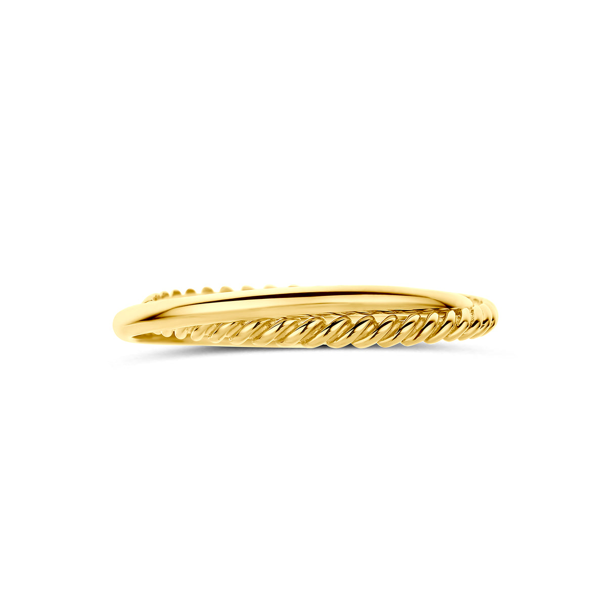 Gedraaide ring goud: bovenaanzicht van de 14 karaat geelgouden dubbele ring met gedraaide band.